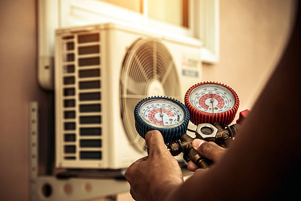 Professional Ac Installation technician working in Supply, NC